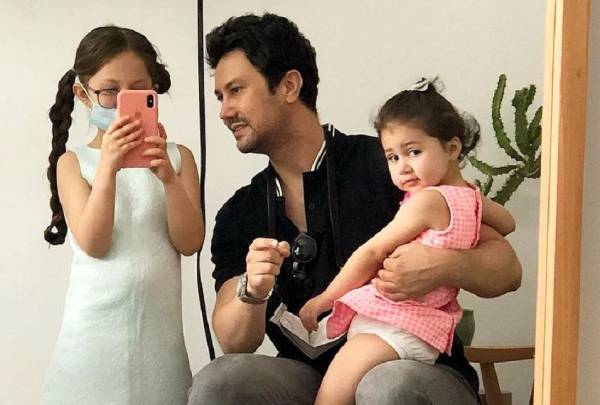 شاهرخ استخری