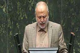 نماینده طراح واردات خودرو پیکان سوار بوده است +عکس