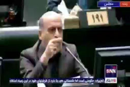 فریاد کریمی قدوسی بر سر پورابراهیمی درباره بورس +فیلم