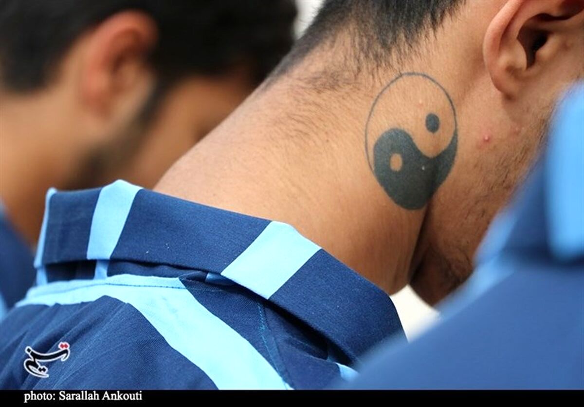 رعب و وحشت در محله دولت‌آباد | کری خوانی اراذل در فضای مجازی به خیابان کشید | تخریب خودروهای شهروندان توسط اراذل و اوباش | همه دستگیر شدند