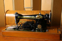 قیمت چرخ خیاطی در عربستان هم جنجالی شد | قیمت چرخ خیاطی در عربستان هم به نجومی شد! | ماده‌ای اسرارآمیز که داعش به دنبال آن بود