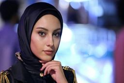 ترلان پروانه در برنامه زنده عذرخواهی کرد+فیلم دیده نشده 