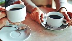 برای از بین بردن کبد چرب این موقع از روز قهوه بخورید | مضرات خوردن قهوه در شب را بدانید