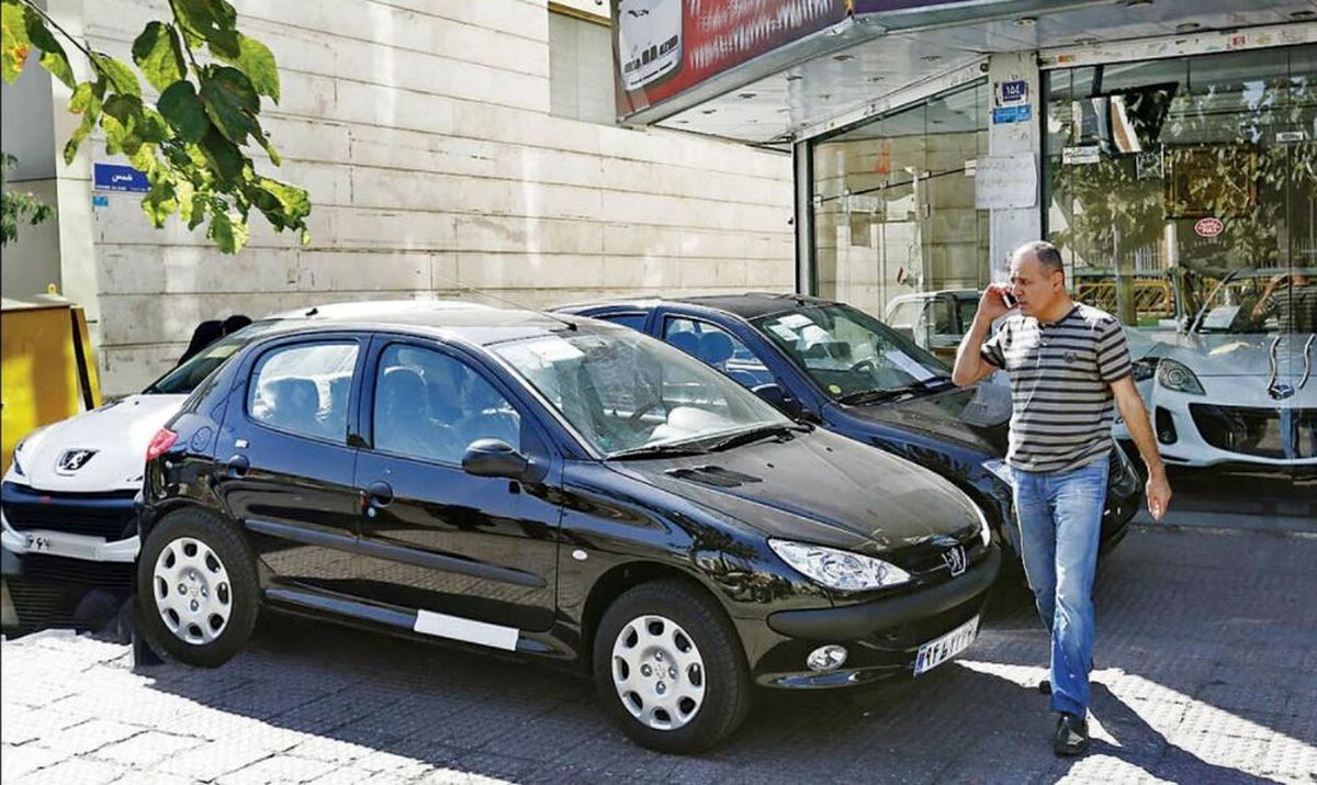 پاسخ جالب یک کاشناس به پیش بینی وضعیت بازار خودرو در سال آینده 