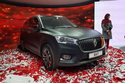 واردات خودرو به بازار ایران از کارخانه ورشکسته |  ۲ میلیارد بدهید بورگوارد بخرید!