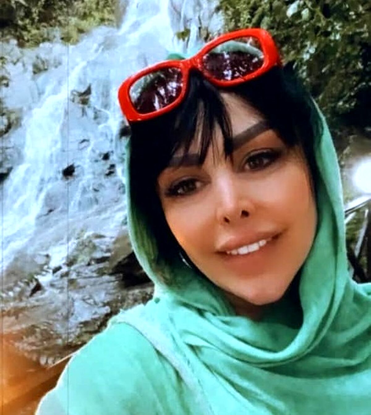 بیوگرافی فلور نظری  +عکس