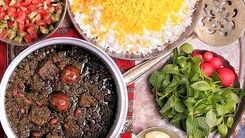 بلاخره تستر آمریکایی  قرمه سبزی و ته‌دیگ را تست کرد | واکنش جالب بلاگر غذای آمریکایی رو ببینید +فیلم