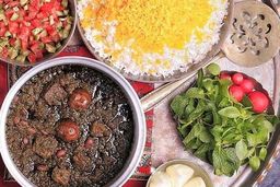 بلاخره تستر آمریکایی  قرمه سبزی و ته‌دیگ را تست کرد | واکنش جالب بلاگر غذای آمریکایی رو ببینید +فیلم