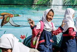 چالش سخت آغاز سال تحصیلی برای خانواده‌ها | هزینه‌ها سرسام‌آور شد