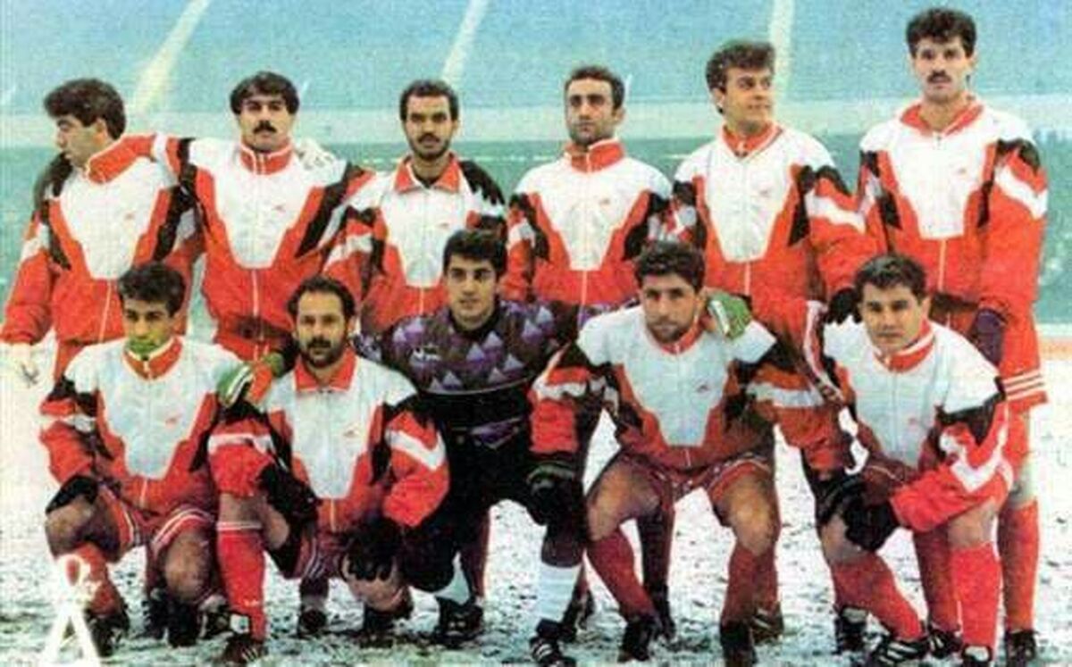 بازی پرسپولیسی ها زیر برف در آزادی +عکس
