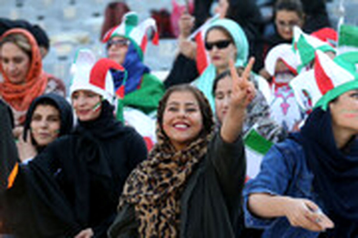 ویدئو جالب فیفا از ایران در جام جهانی | حضور دختر ایرانی در بین ۳ هوادار انگلیسی
