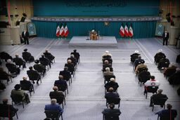 حسن روحانی در دیدار امروز مسئولان نظام با رهبر انقلاب