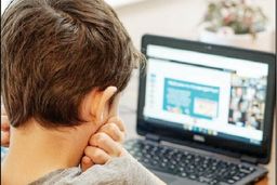 توضیح وزیر ارتباطات درباره علت کندی اینترنت