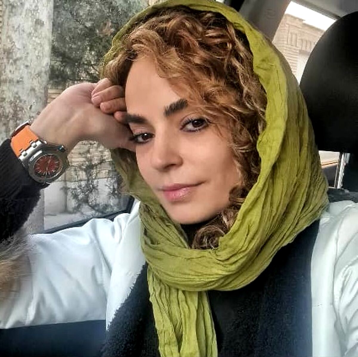 خوشگذرونی سپیده خداوردی با رفیقش در کنسرت امید حاجیلی|حرکات ناشایست سپیده خداوردی سوژه شد+عکس