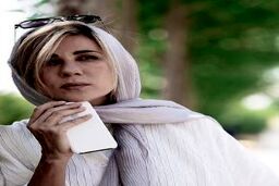 عجیب ترین لباس دنیا بر تن سارا بهرامی | سارا بهرامی با این ژست خواست متفاوت باشد ولی برعکس شد + عکس