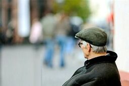 رقم دقیق عیدی بازنشستگان مستمری بگیر چقدر است ؟ | خبر مهم درباره واریز عیدی ها + جزییات