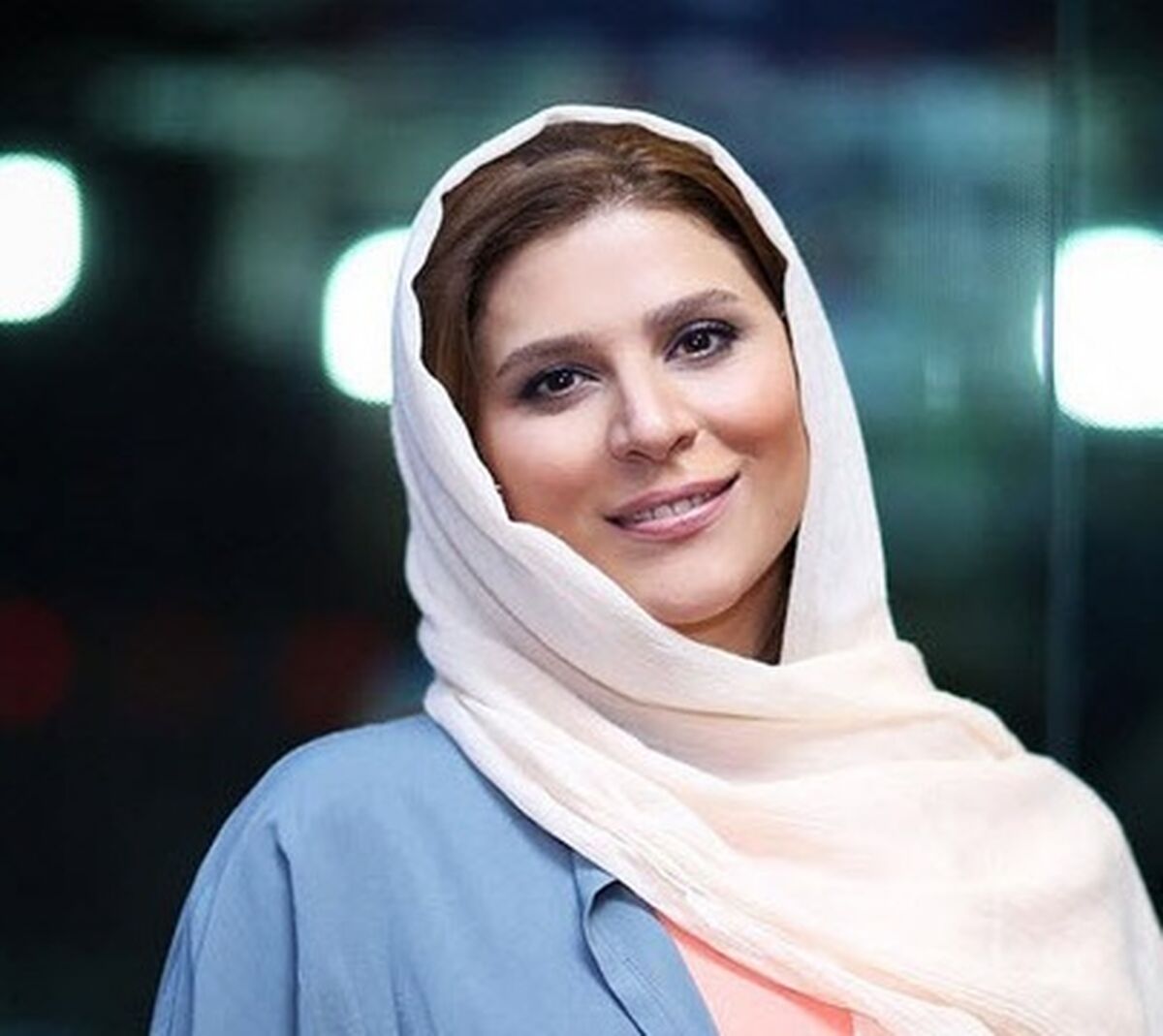 پیاده روی پاییزی سحر دولتشاهی با دوست بازیگرش /سرگرمی این روزهای خانم بازیگر بعد طلاق +عکس