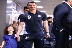 گریه های شدید مجتبی جباری روی آنتن زنده | میثاقی هول شد +فیلم جنجالی