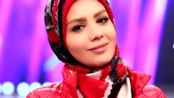 حرکت عجیب مبینا نصیری پشت صحنه | اسلحه در دست مجری تلویزیون + عکس