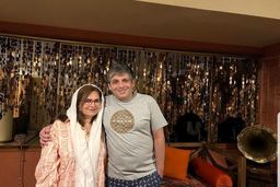 ناراحتی طرفداران حمید گودرزی از دیدن این عکس | ظاهر پیر و شکسته حمید گودرزی جنجالی شد +عکس