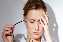 اگر سردرد دارید بخوانید| 9 راه خانگی و آسان درمان سردرد