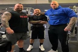 تصویر جدید مارتین فورد همه را گرخاند / عضلات شگفت انگیز رقیب سجاد غریبی  + عکس