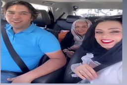 چهره شاکی صبا راد در حال انجام کار اداری در ترکیه |صبا راد در ادارات ترکیه کارش به دعوا و جار و جنجال کشید +عکس خبرساز 