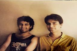 سن عجیب لباس مهراب قاسم خانی/پیر شدن مهراب قاسم خانی در این عکس! +عکس معروف