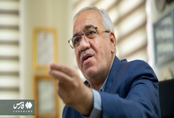 بدهی استقلال 300 میلیارد ضرر زد! | واکنش مدیر عامل باشگاه به خصوصی سازی هزینه باشگاه