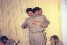 نامه متفاوت حاج قاسم برای همسرش +عکس