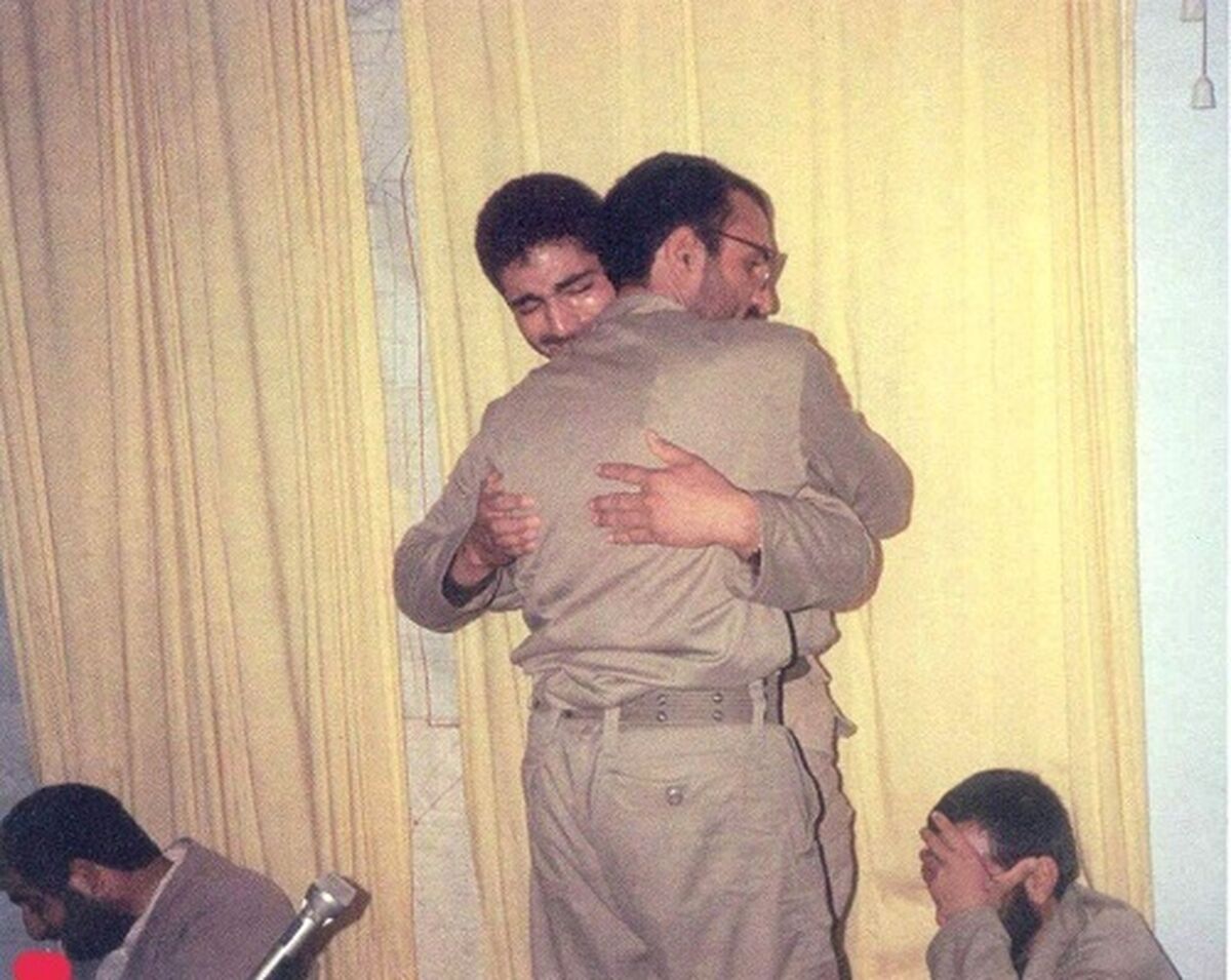 نامه متفاوت حاج قاسم برای همسرش +عکس
