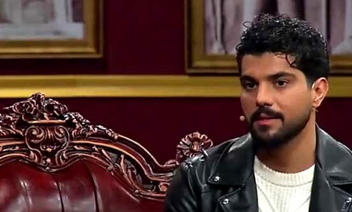 عکس دیده نشده سینا مهراد کنار دختران جوان
