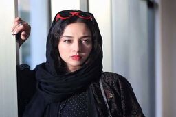 پوستر آناهیتا درگاهی در میخواهم زنده بمانم + عکس