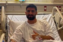 ملی‌پوش ایران زیر تیغ جراحی +عکس