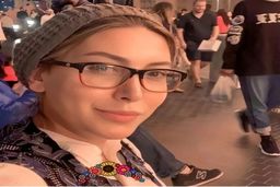 زندگی دختر فریبا نادری در کاخ | خانه مدرن و لوکس فریبا نادری مزین به سفره هفت سین  ساده +عکس