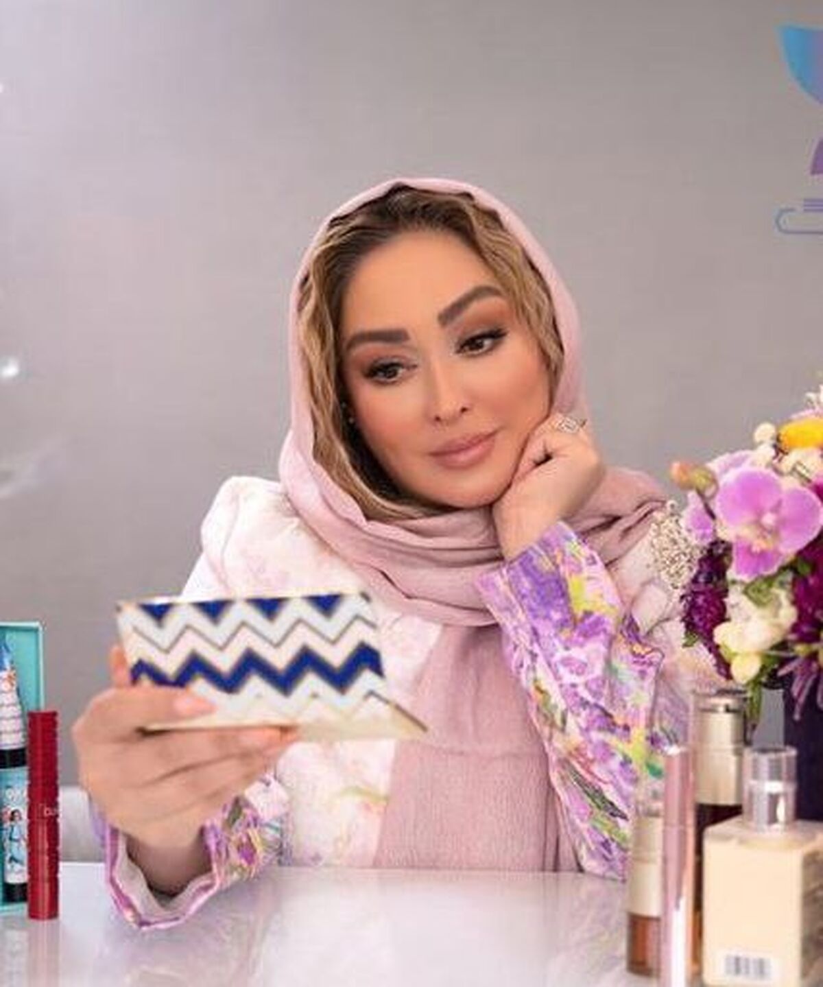 آرایشگرها از الهام حمیدی آدم دیگه ای ساختند | چهره باورنکردنی الهام حمیدی سوژه شد + عکس