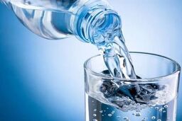 معجزه مصرف ناشتای یک لیوان  | ۱۰ خاصیت نوشیدن آب با معده خالی