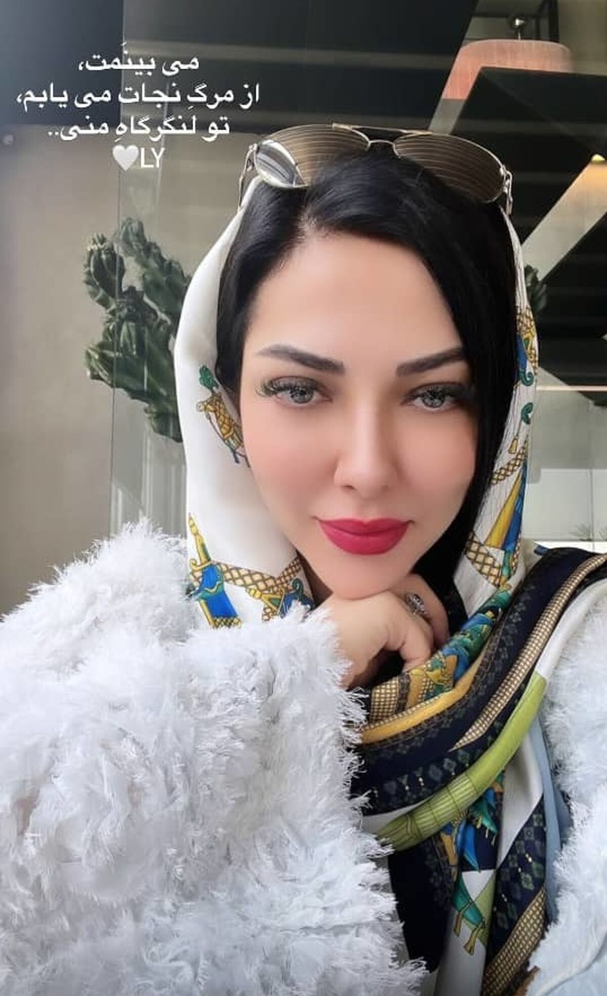مانتوی شیک و چند میلیونی لیلا اوتادی | همه دخترها مانتو لیلا اوتادی را پسندیدند +عکس