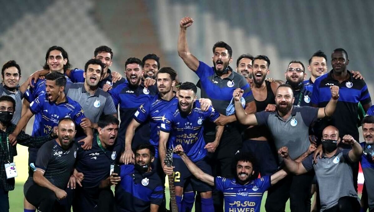 دست استقلال رو شد
