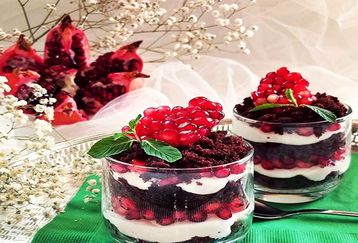 طرز تهیه ترایفل انار ویژه شب یلدا