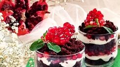 طرز تهیه ترایفل انار ویژه شب یلدا
