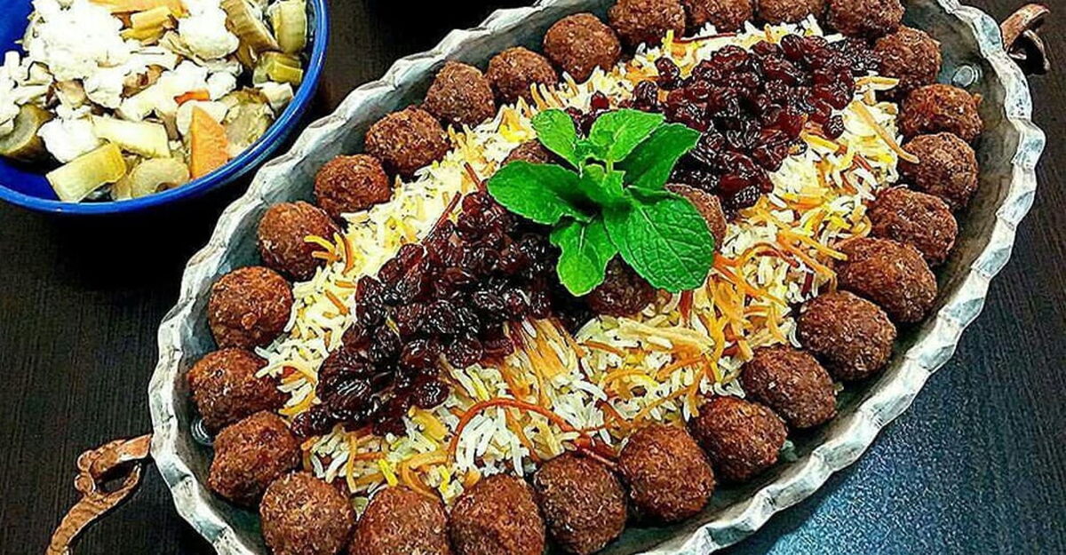 اگر به فکر وعده‌ بعدی غذا هستید بخوانید | غذای با اصالت سورپرایز تازه‌عروس‌ها برای مادرشوهر