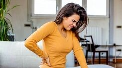 کشف معدن سنگ از کلیه دختر 20 ساله | دشمنی با آب کار دستش داد ! + عکس