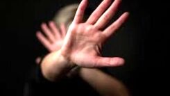 ماجرای متفاوت زندگی زن ۴۵ ساله ؛ شوهرم با زنی بزرگتر از خودش رابطه داشت | پسرخوانده‌ام مرا کتک می‌زند