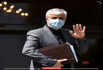 وزیر ورزش استعفا داد؟