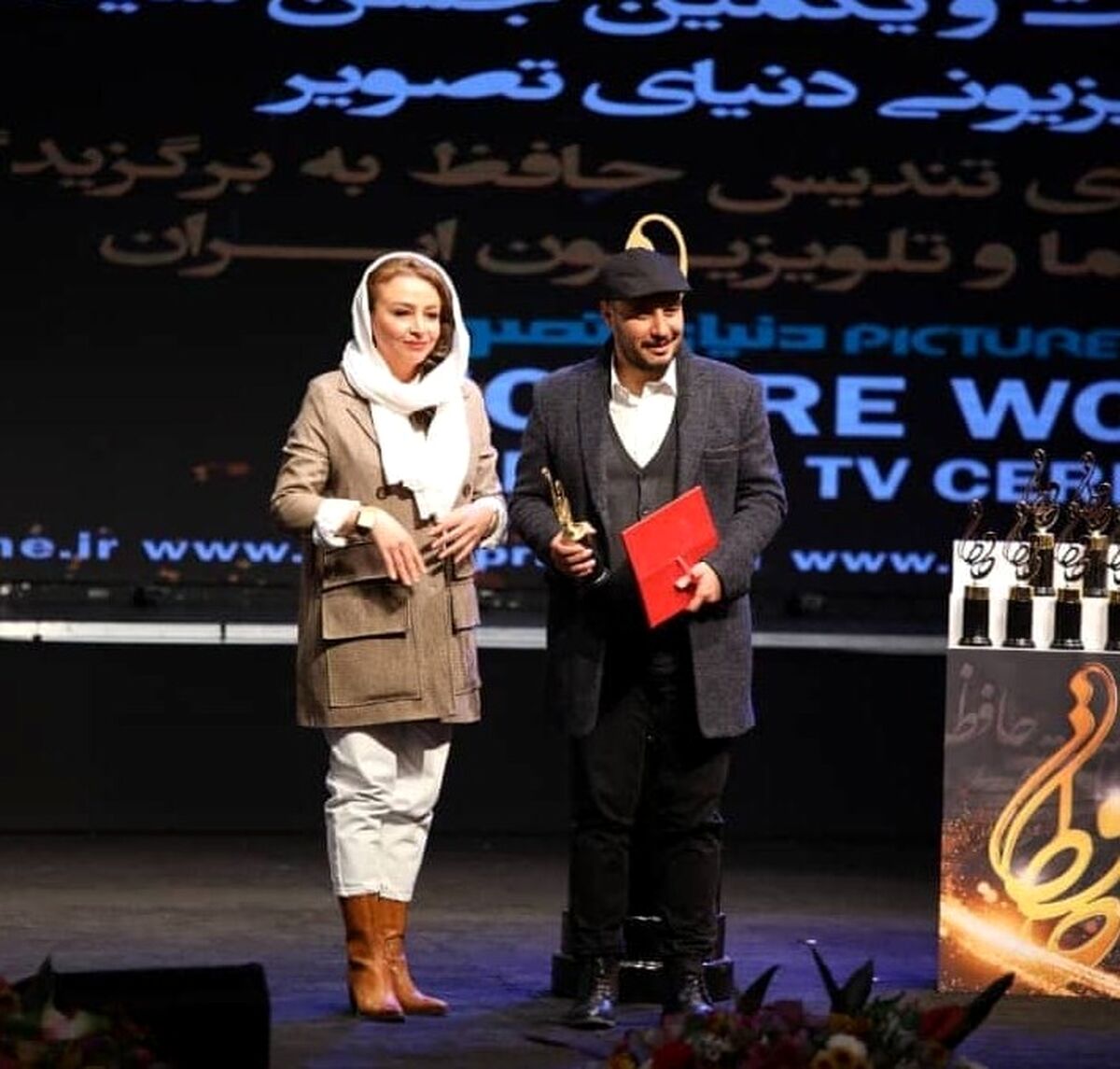 همسر جواد عزتی با لباس نامتعارف روی تخت بیمارستان/جواد عزتی به ملاقات مه لقا نرفت!؟ +عکس لو رفته