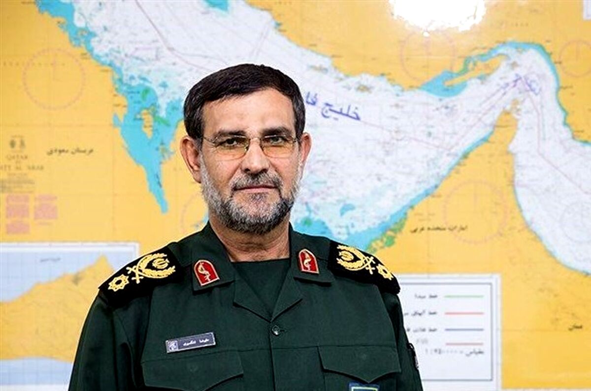 دریادار تنگسیری: نقشه های دشمن با شکست مواجه شد!