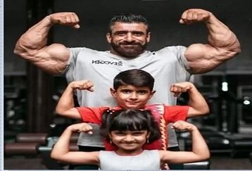دور دور هادی چوپان با اهل و عیالش در آمریکا! | خودروی لوکس هادی چوپان چیه؟