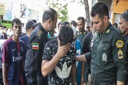 درگیری وحشتناک ۳ شرور در قهوه خانه | کشف اسلحه های جنگی از اراذل + فیلم