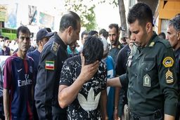 درگیری وحشتناک ۳ شرور در قهوه خانه | کشف اسلحه های جنگی از اراذل + فیلم